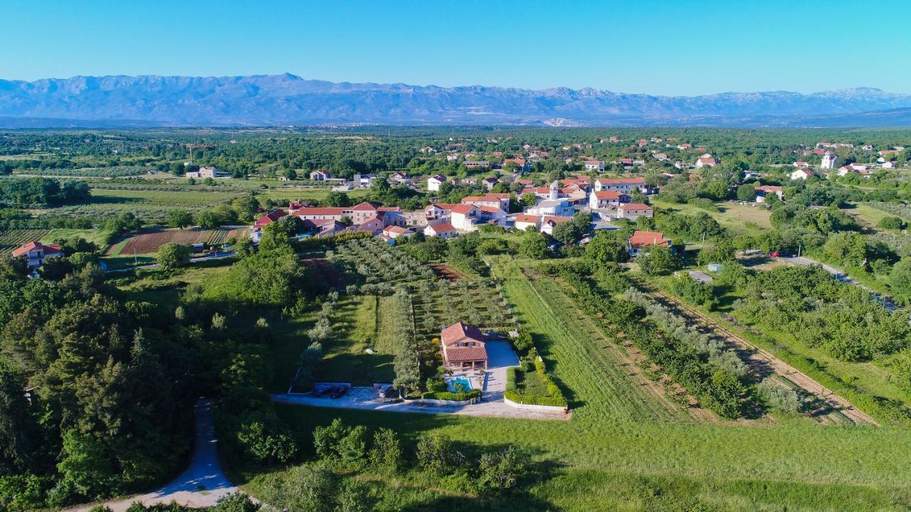 Holiday Home Taras Smilcic Екстериор снимка